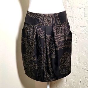 Banana Republic‎ Skirt Mini Lined Back Zip Slit Floral Flowers Pleats Black 4